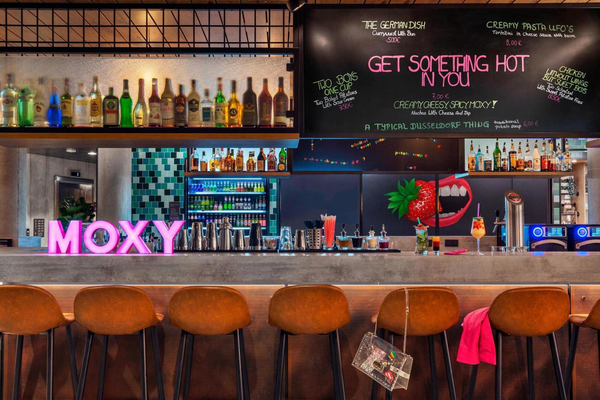 Moxy Duesseldorf South Ξενοδοχείο Εξωτερικό φωτογραφία