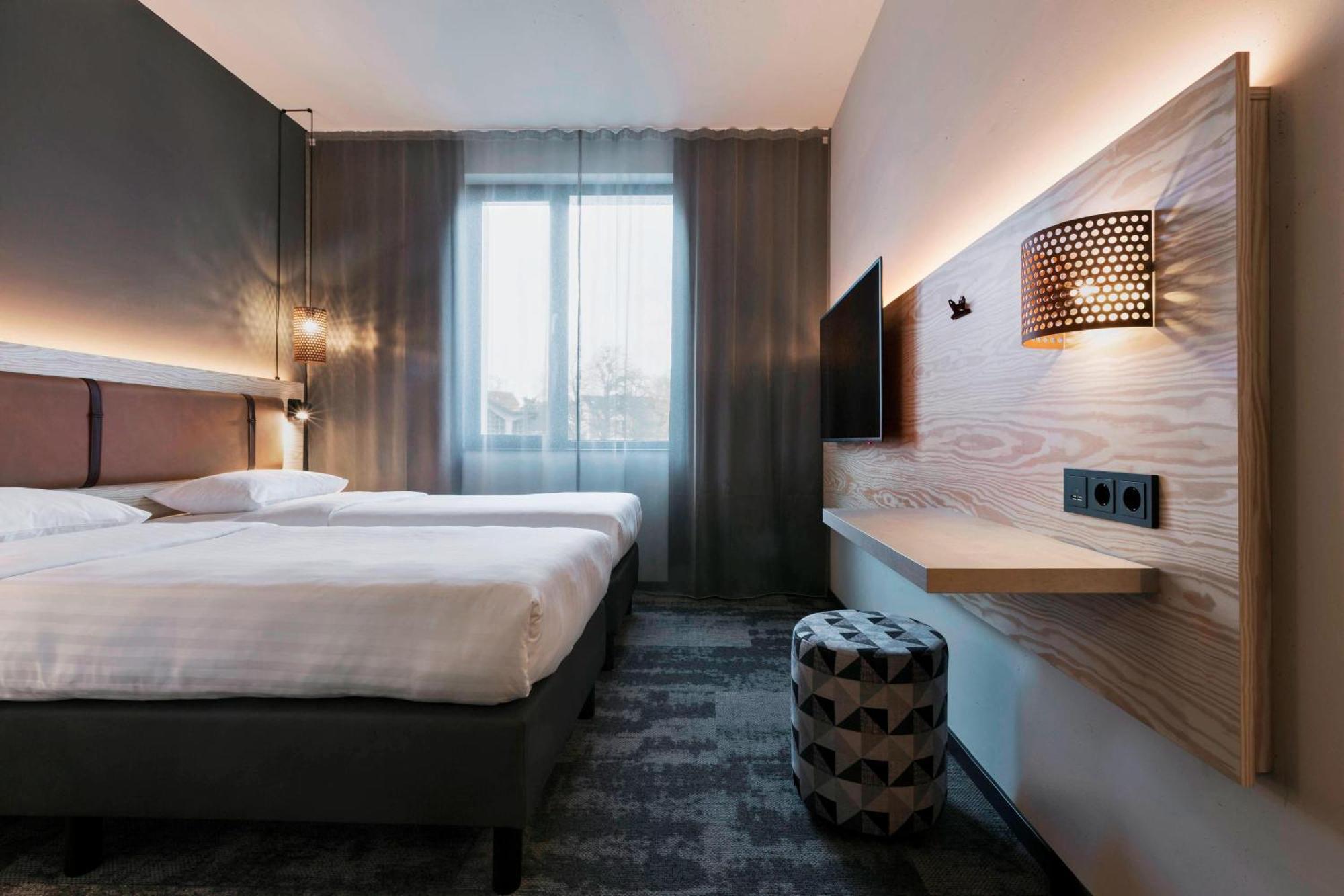 Moxy Duesseldorf South Ξενοδοχείο Εξωτερικό φωτογραφία